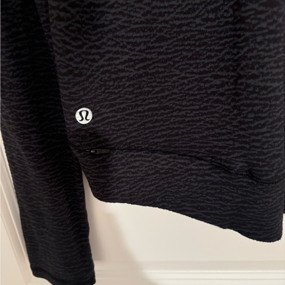 Lululemon Women’s Hoodie - Picture 3 of 3